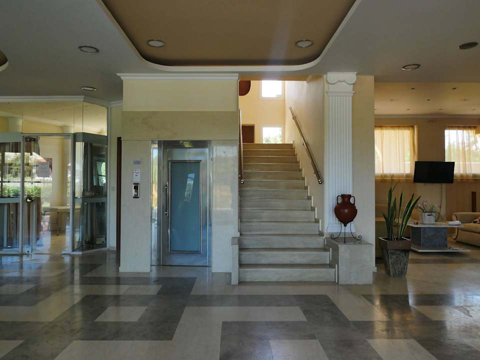 Hotel Jupiter Karras Grande Resort