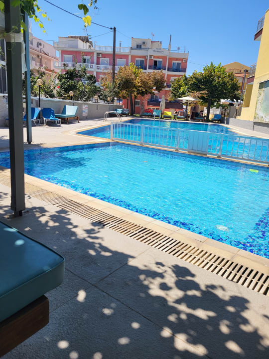 Pool Hotel Thalassies & Hotel Thalassies Nouveau