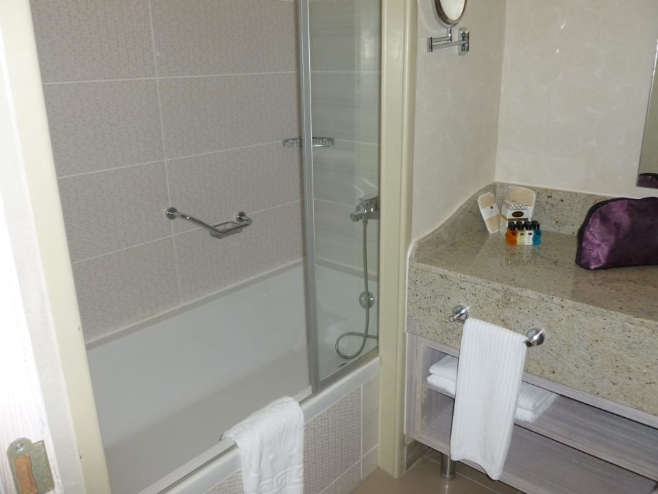 Bad oben Royal Alhambra Palace