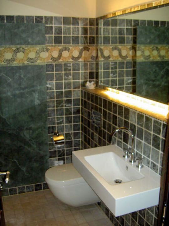 Hochwertiges Marmorbadezimmer Hotel Villa Boddin