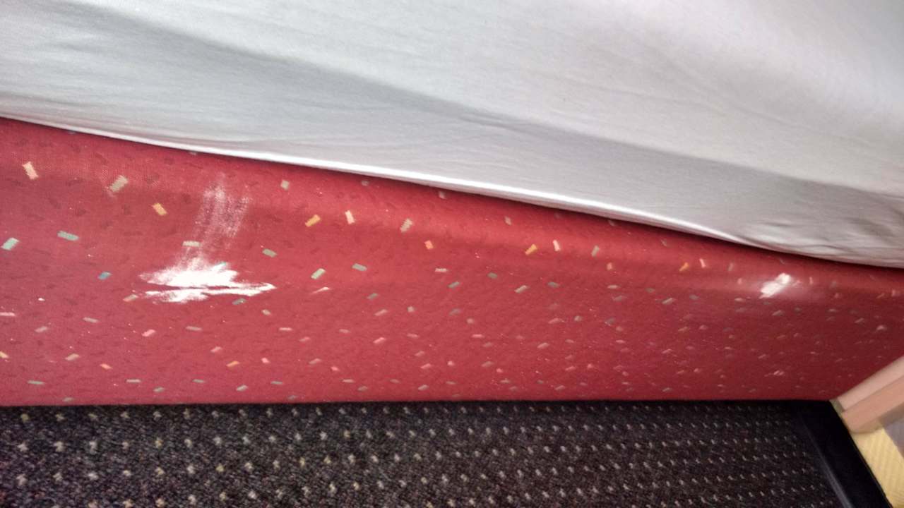 Bett beschmiert Abant Hotel Frankfurt Obertshausen