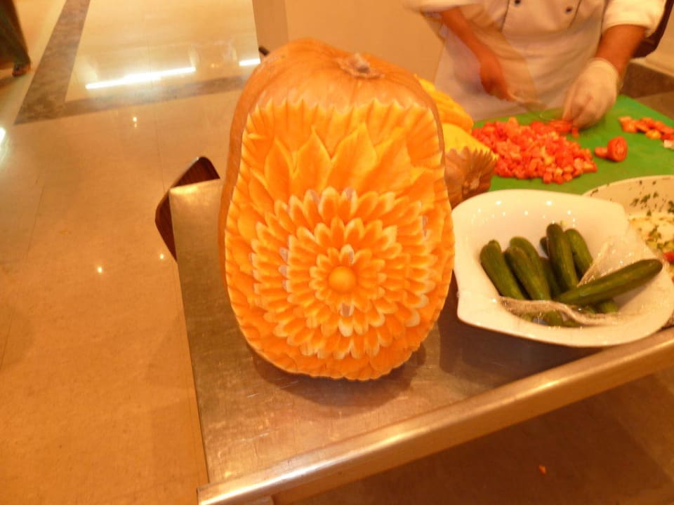 Fertigkeiten des Hotelpersonals Stella Beach Resort & Spa Makadi Bay