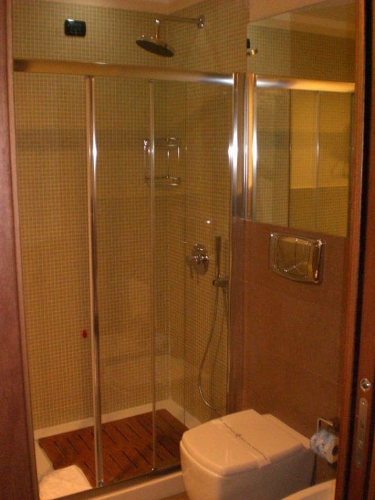 Dusche Hotel For You