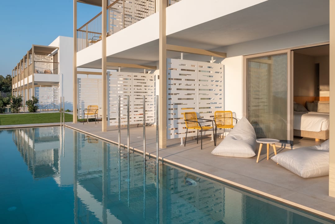 Pool Paralos Kyma Dunes