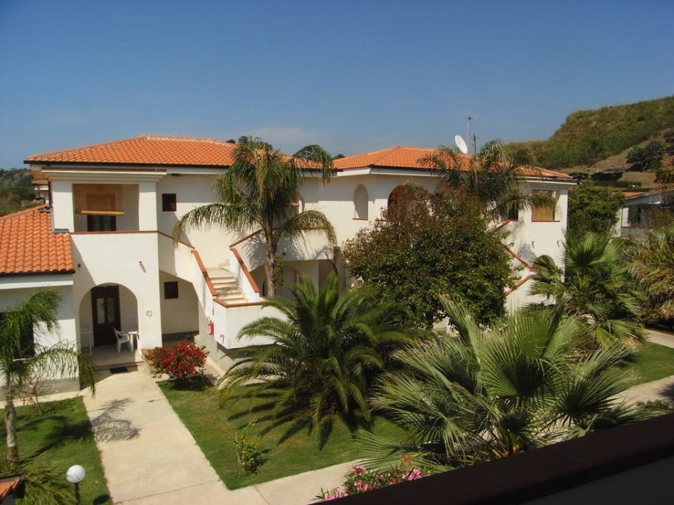 Ein weiteres der Häuser in der Anlage Villaggio Torre Ruffa Robinson