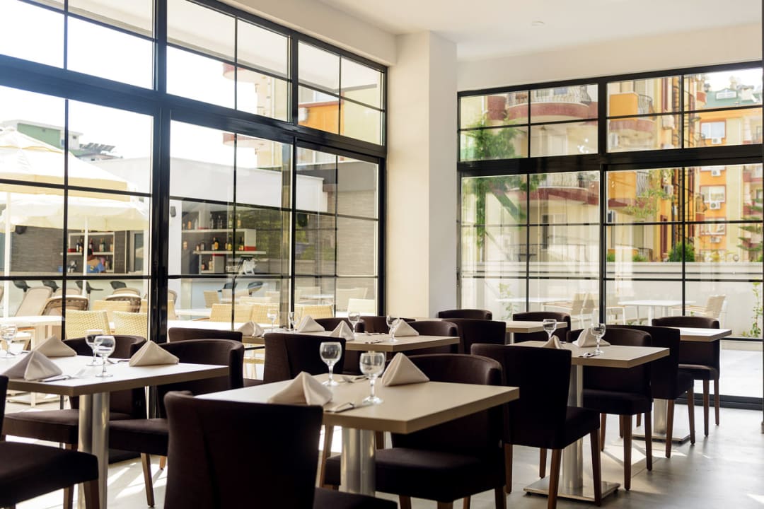 Gastro Green Garden Suite Hotel