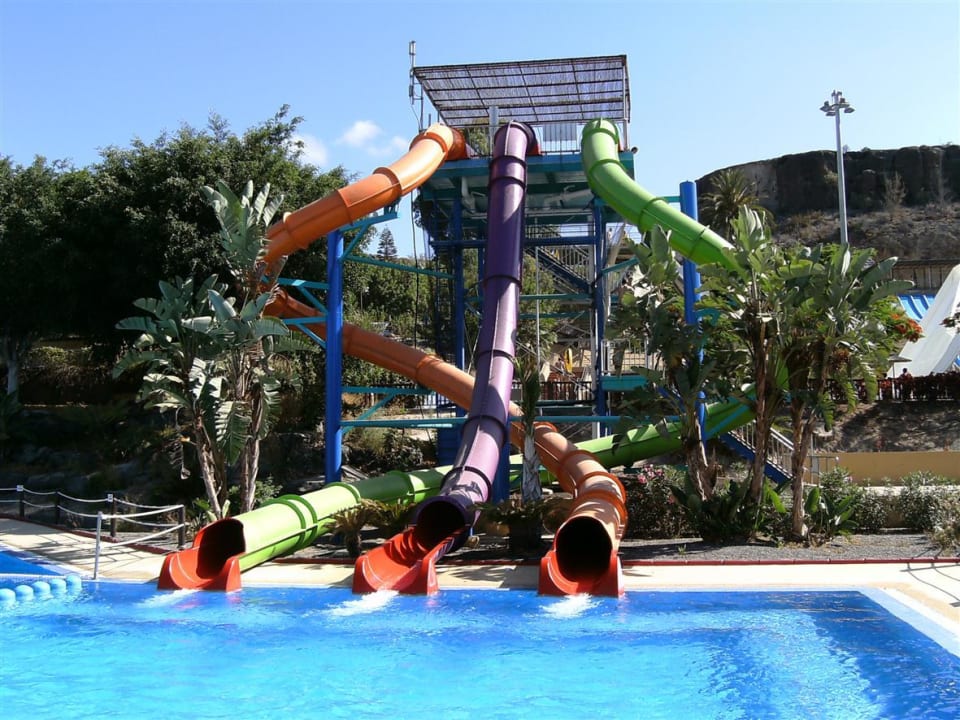 Aqualand HL Miraflor Suites Hotel