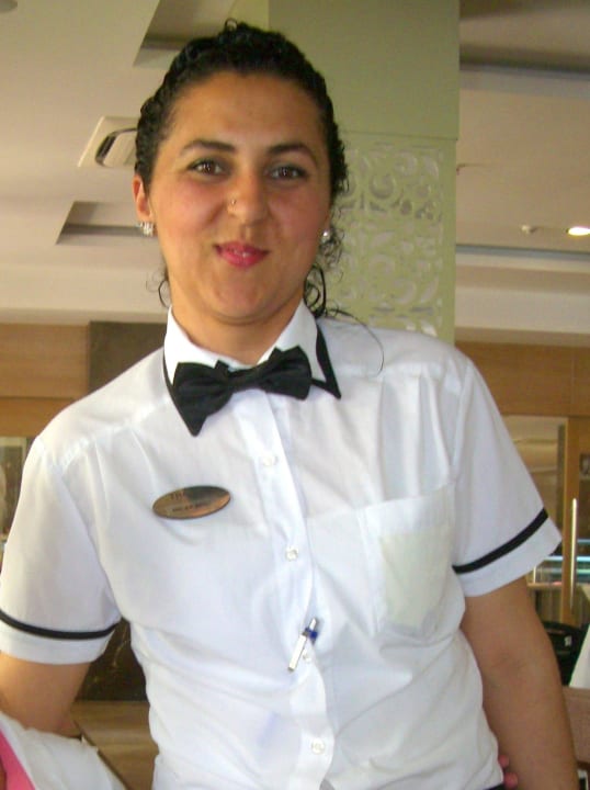 Unsere Lieblingskellnerin "Melek" Sentido Trendy Verbena Beach