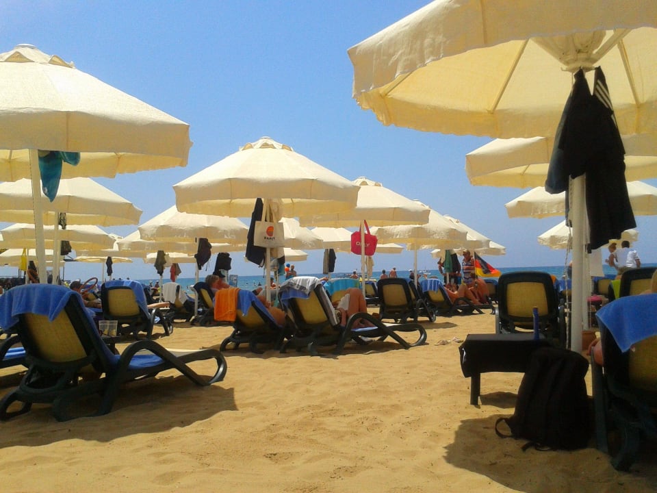 Sonnenschirme etwas durchlässig Sentido Trendy Verbena Beach