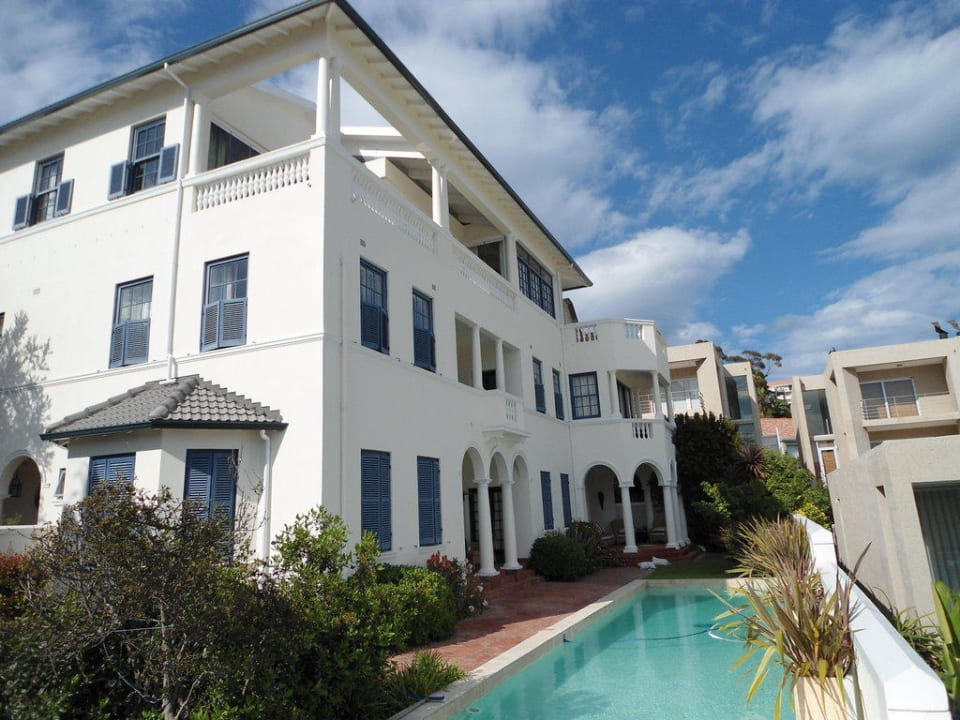 Blick vom Pool Hotel The Walden Suites