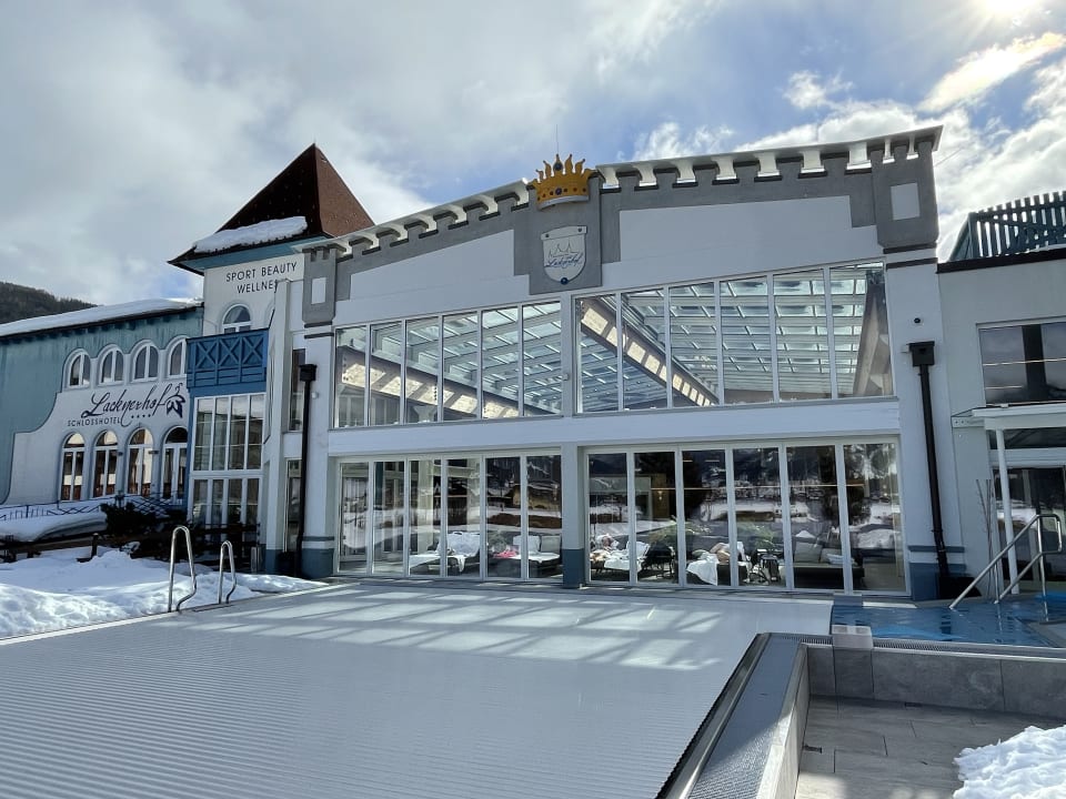 Außenansicht Schlosshotel Lacknerhof