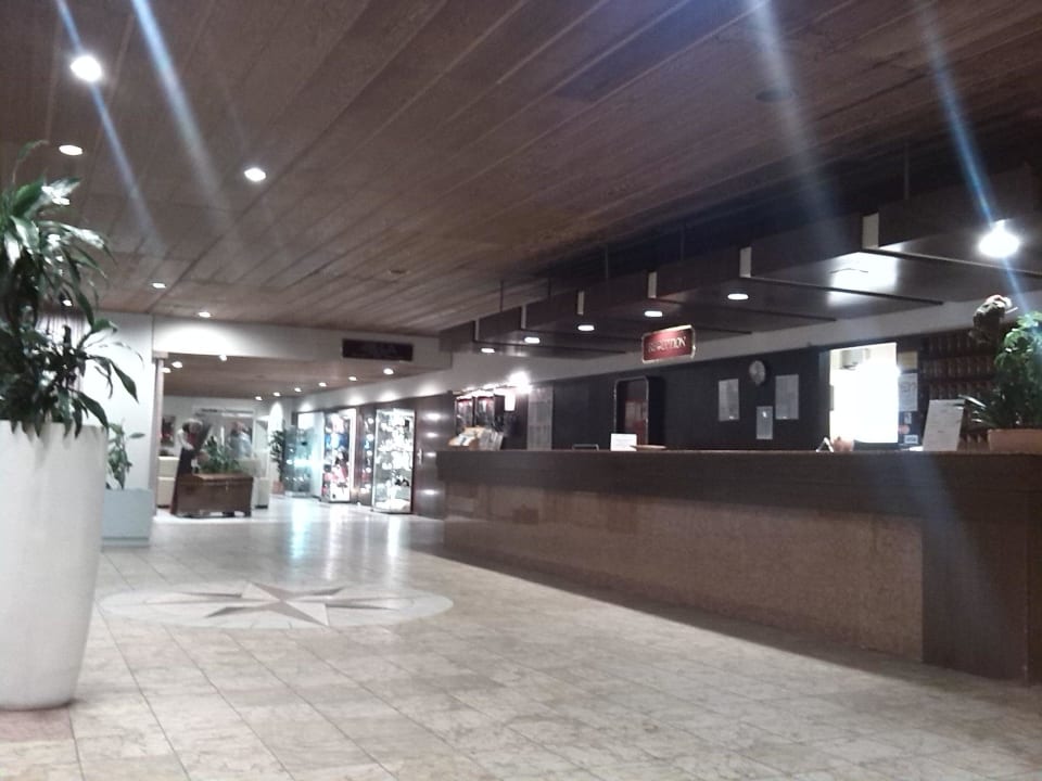 Eingangsbereich sunotel Kreuzeck