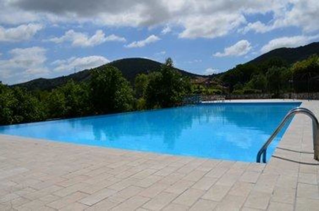 Piscina  Hotel Villa Rinascimento