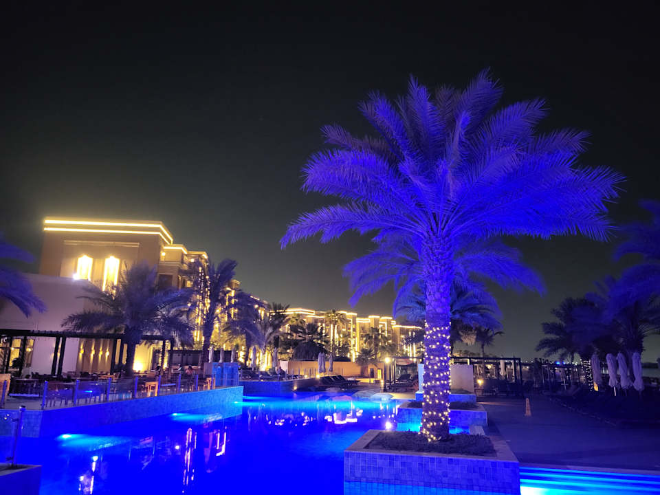 Pool DoubleTree by Hilton Resort & Spa Marjan Island