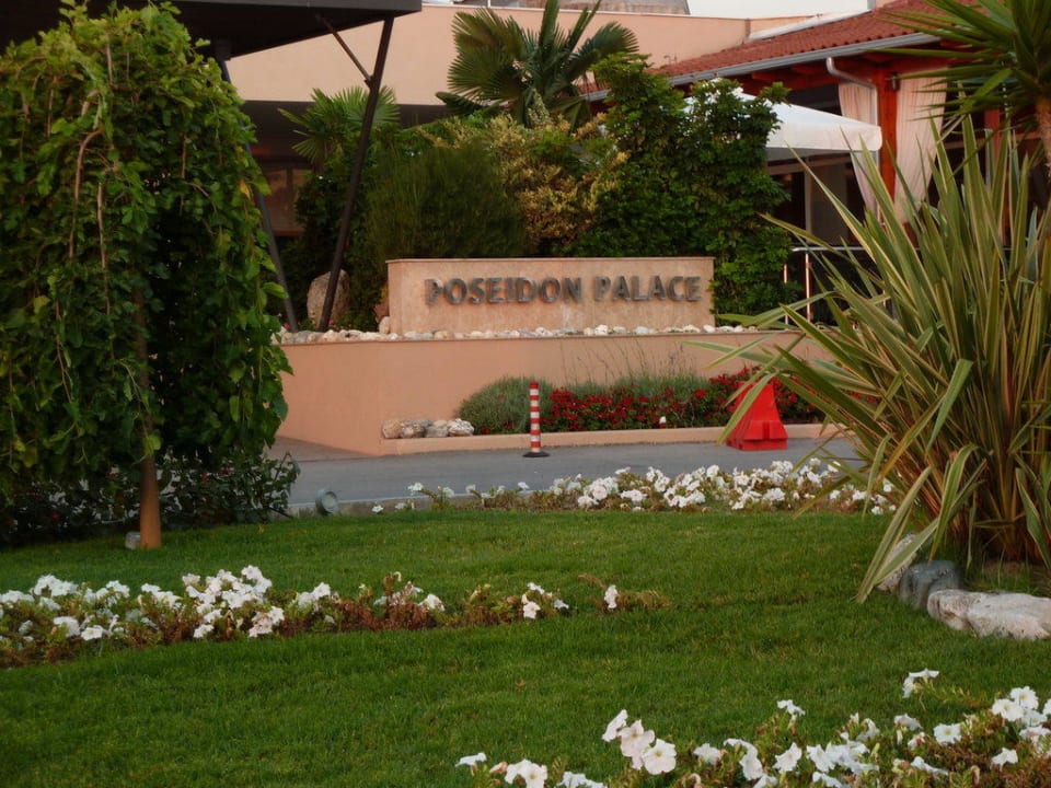 Eingang alltoura Club Hotel Poseidon Palace
