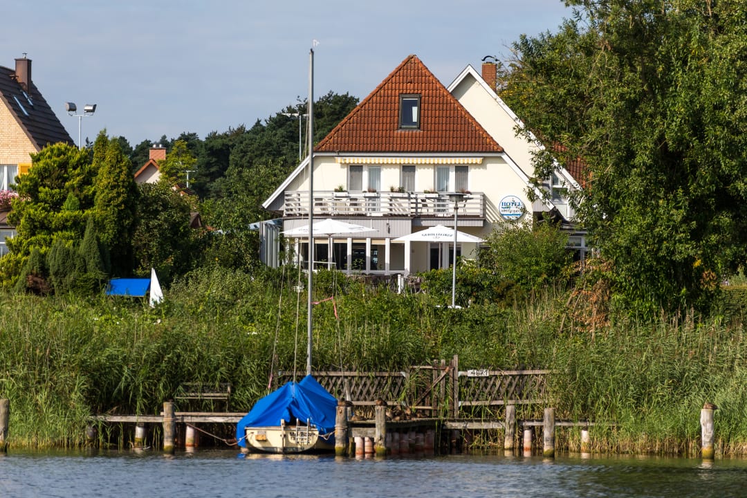 Außenansicht Hotel Am Fleesensee