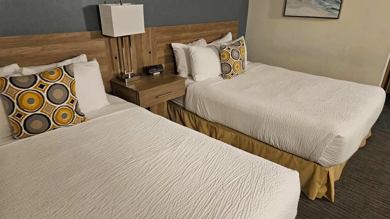 Zimmer Days Inn & Suites by the Falls - Centre Street