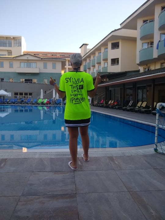 Pool Side Breeze Hotel