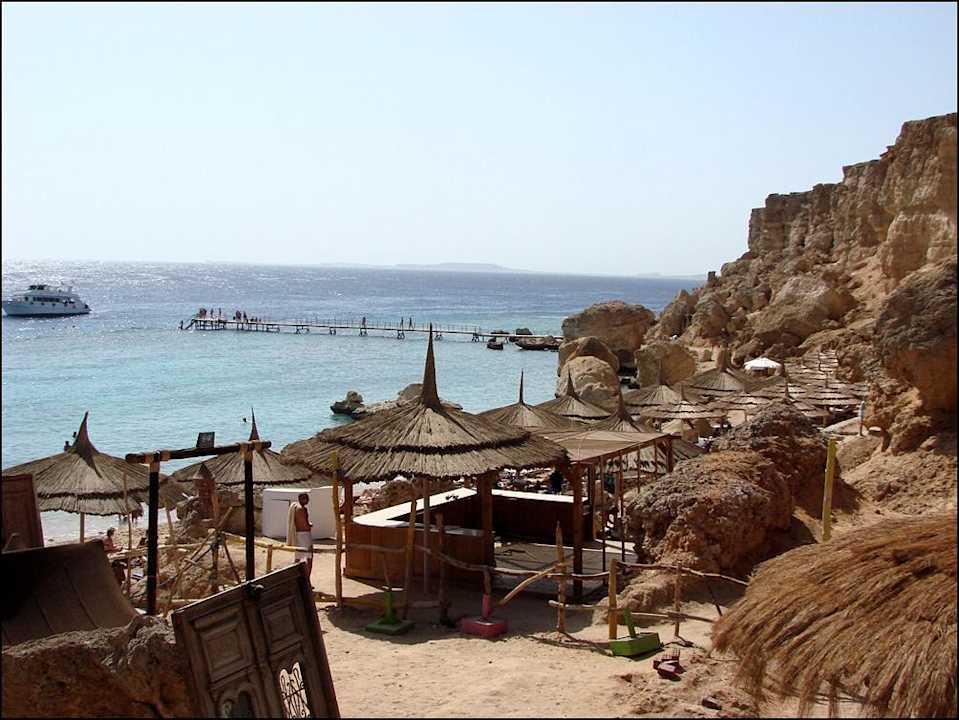 Zejscie na plażę Hotel El Faraana Reef Resort