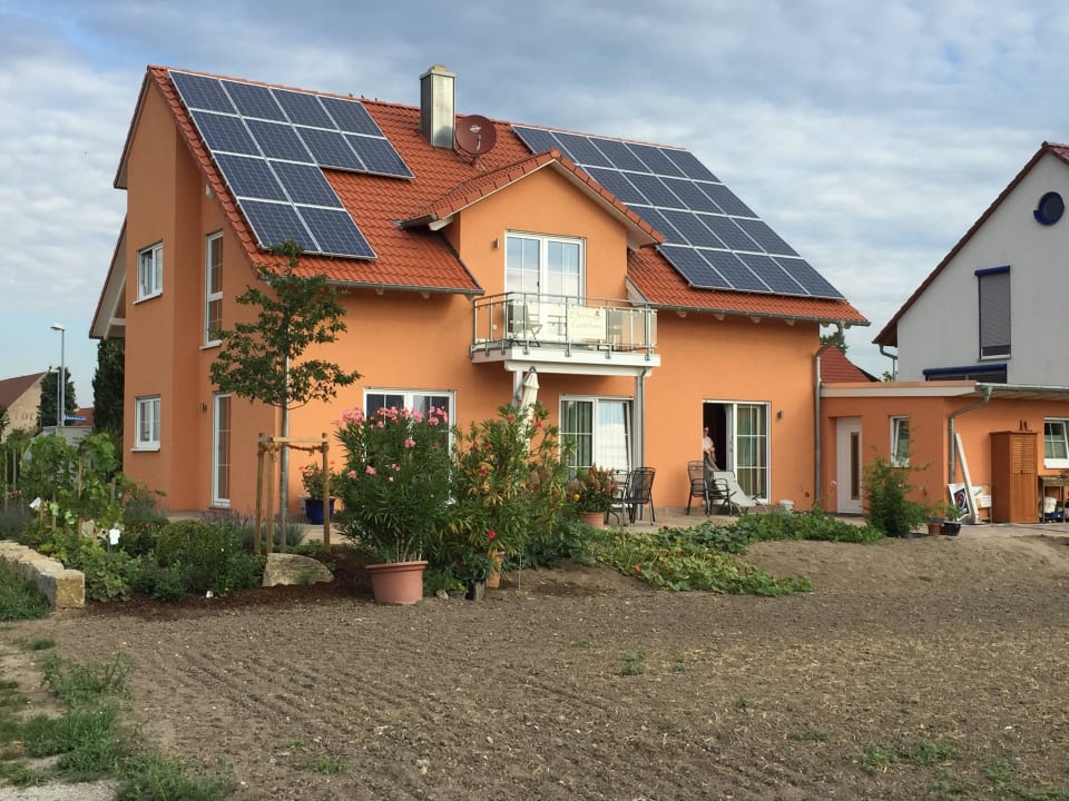 Gästehaus von außen Gästehaus Ellenberger