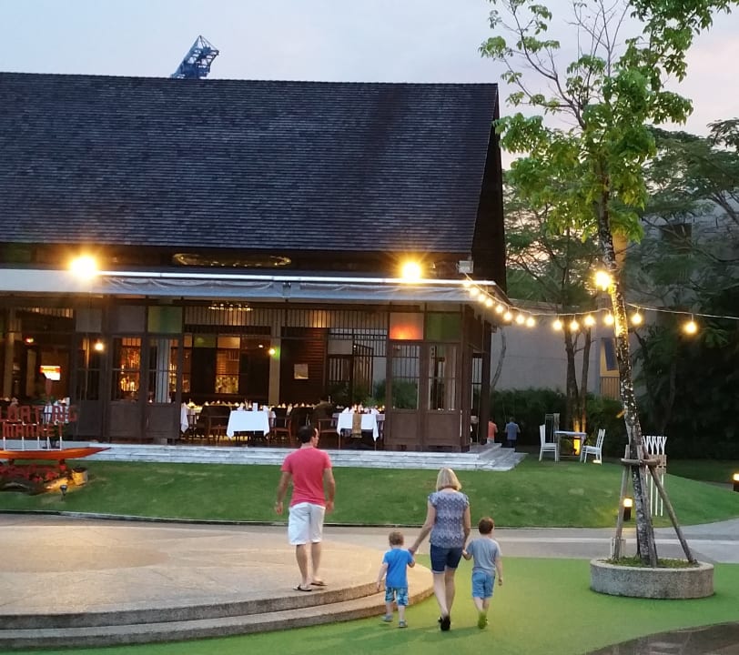 Restaurant The Sands Khao Lak by Katathani