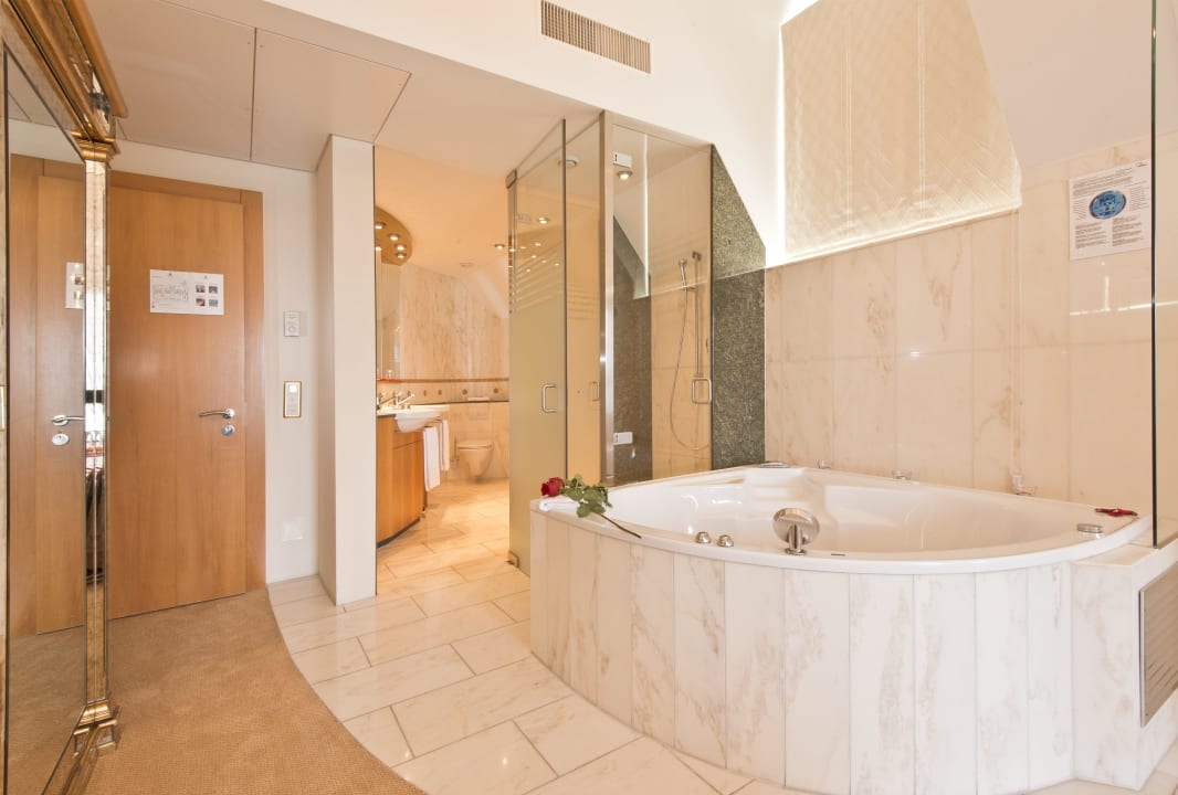 Designer Juniorsuite Spiegel 4* Hotel Seeburg