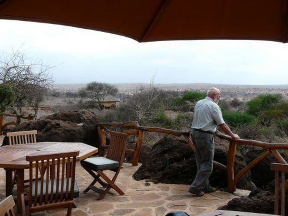 Blick von der Terrasse in den Amboseli Park Satao Elerai Camp