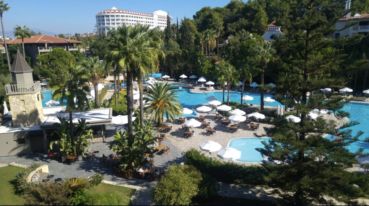 Pool Arum Barut Collection