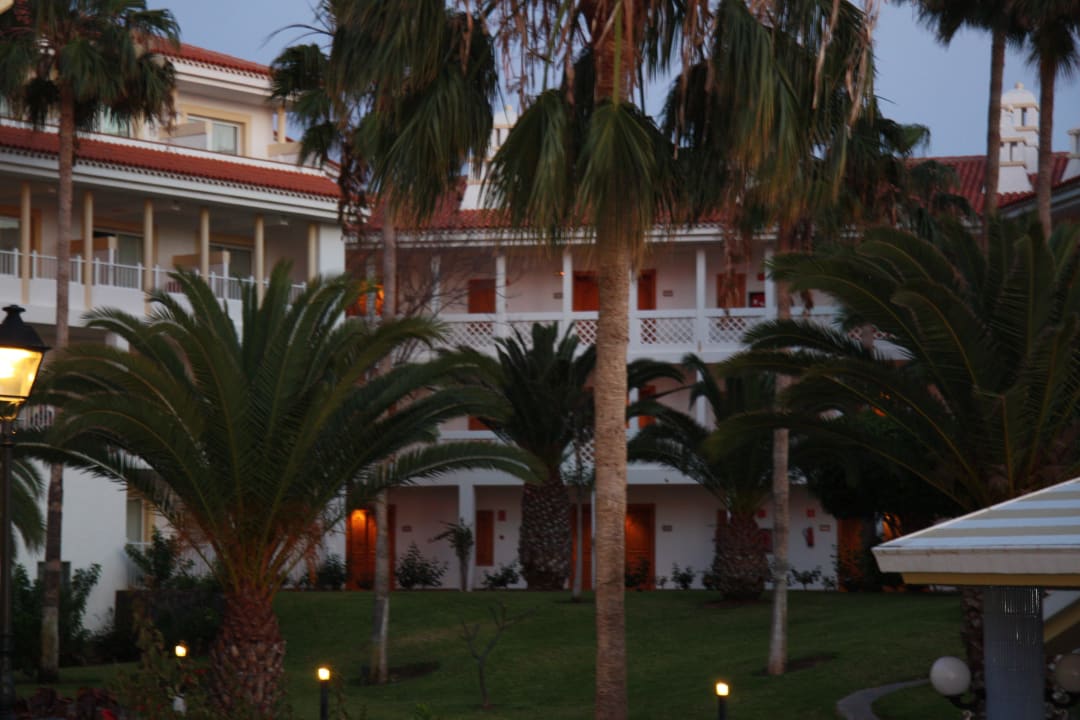 Hinteransicht Hotel Riu Arecas - Adults only