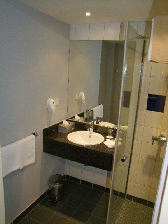 Blick ins Bad Park Inn by Radisson Frankfurt Airport