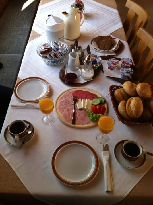 Frühstück Landgasthof Zum Gaulwirt Tettenwang