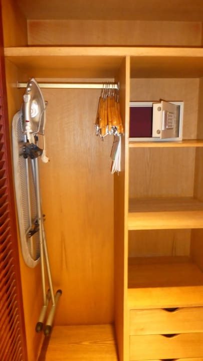 Schrank Safir Sharm Waterfalls Resort