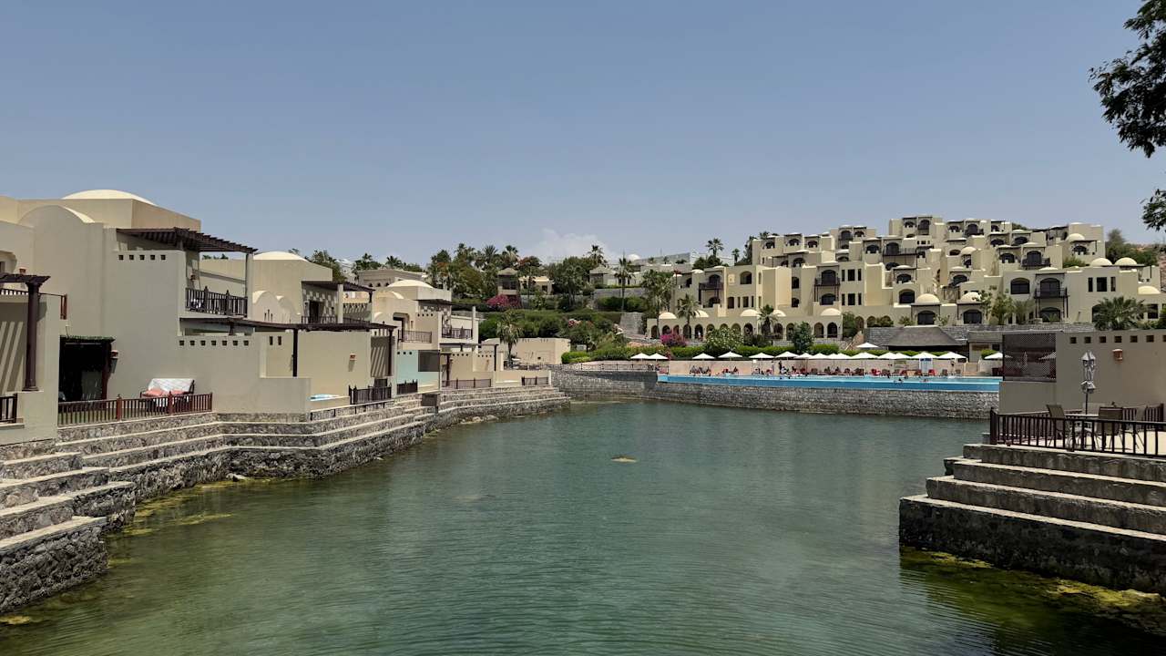 Außenansicht The Cove Rotana Resort
