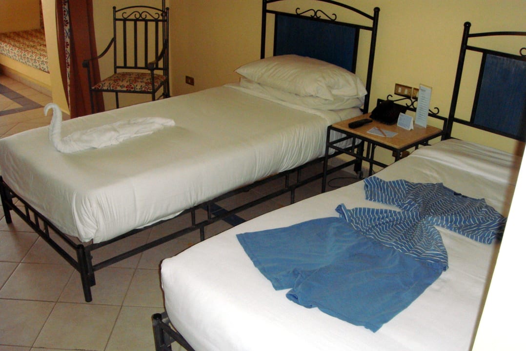 ...saubere, geräumige Zimmer Jaz Makadi Oasis Resort