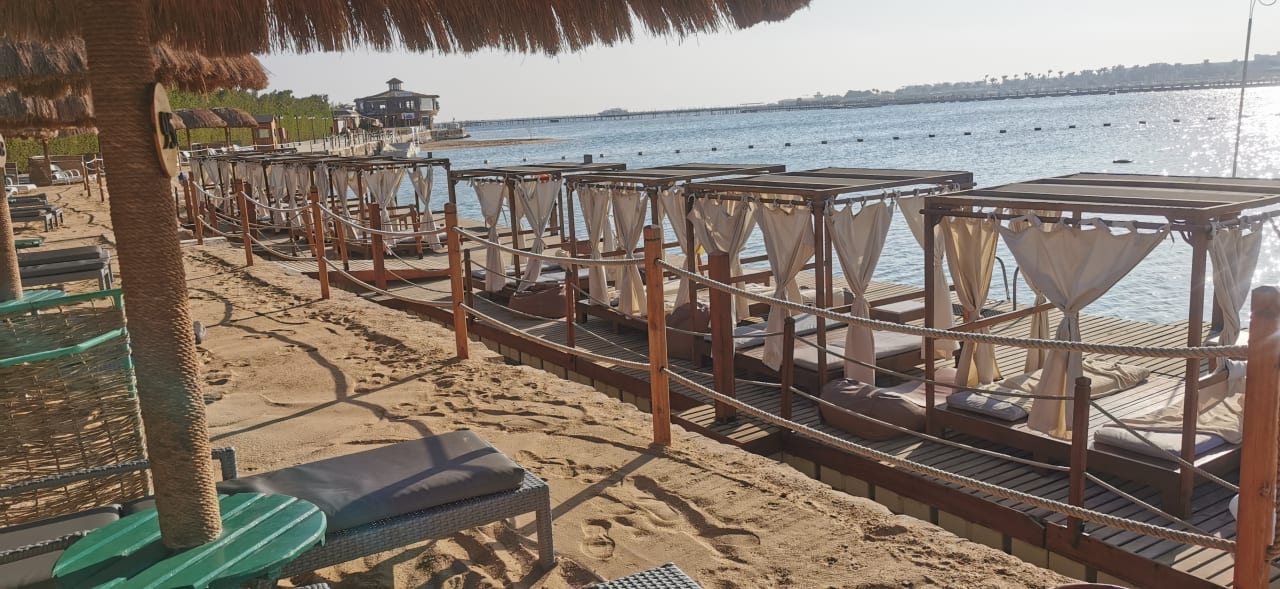 Strand SUNRISE Crystal Bay Resort