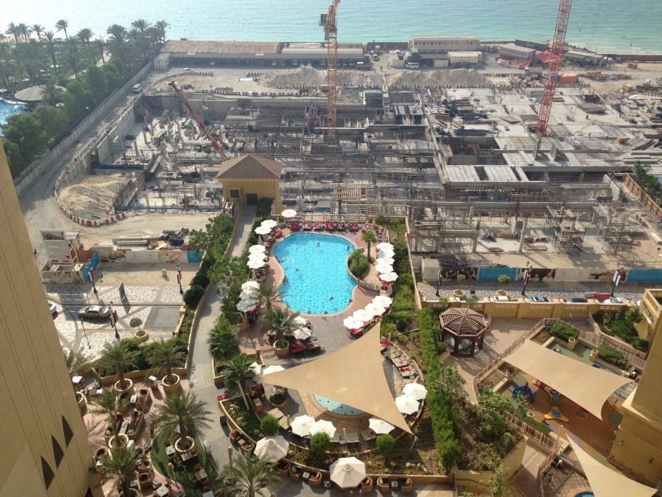 VIEW FROM MY ROOM Amwaj Rotana Jumeirah Beach Residence