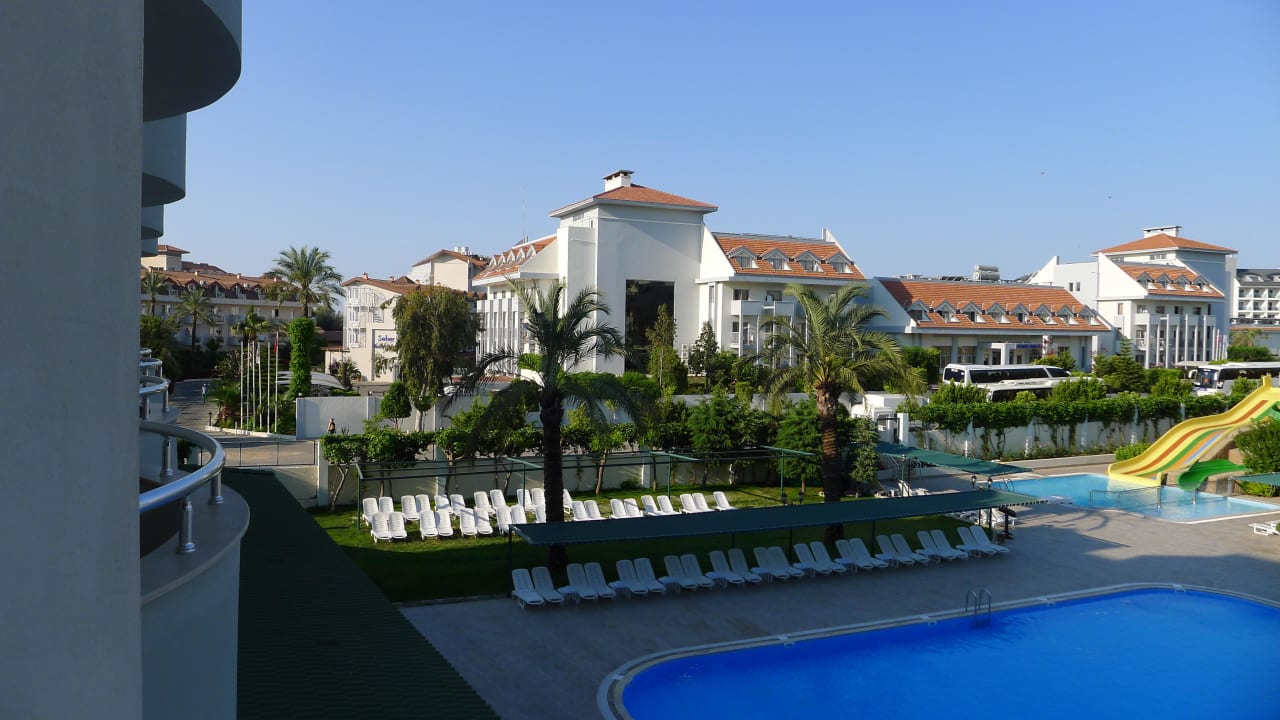 Von der Lobby Side Breeze Hotel