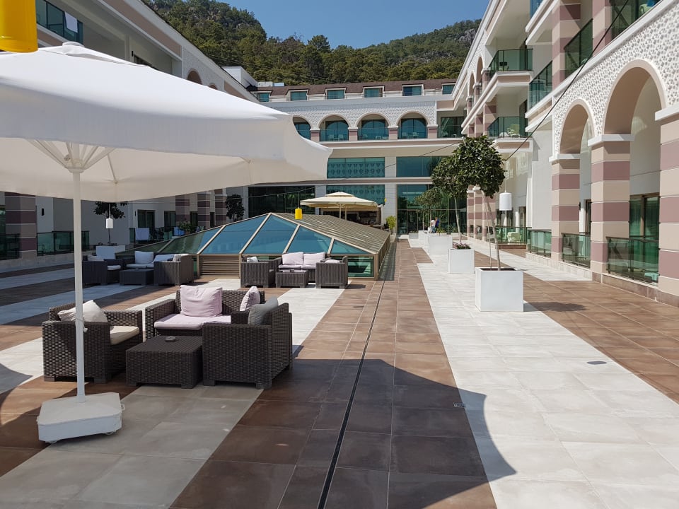 Außenansicht Dosinia Luxury Resort