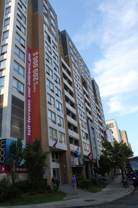 Hotel von außen Hotel Faubourg Montréal
