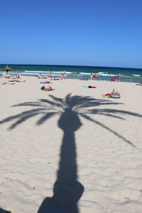 Strand vorm Hotel allsun Hotel Sumba