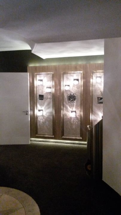 Nett dekorierte Flure BLOCK Hotel & Living