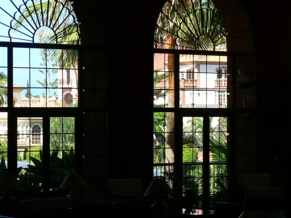 Lobby mit Blick auf den Pool Gran Tacande Wellness & Relax Costa Adeje