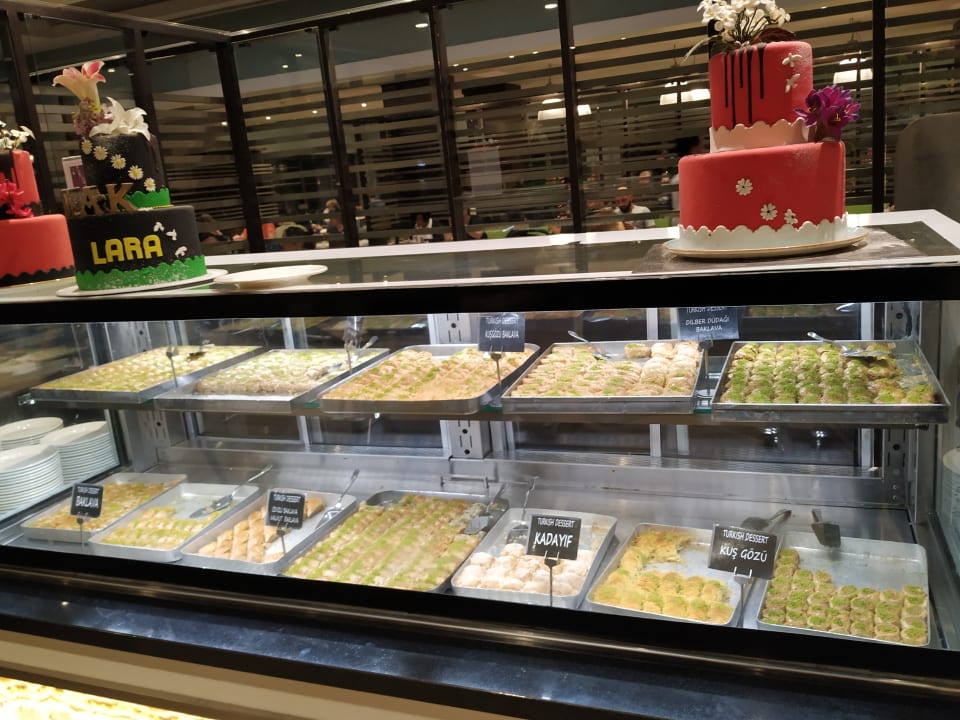 Gastro Limak Lara Deluxe Hotel & Resort