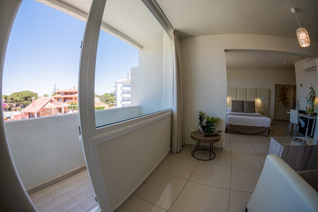 Zimmer On Hotels Oceanfront - Adults Only