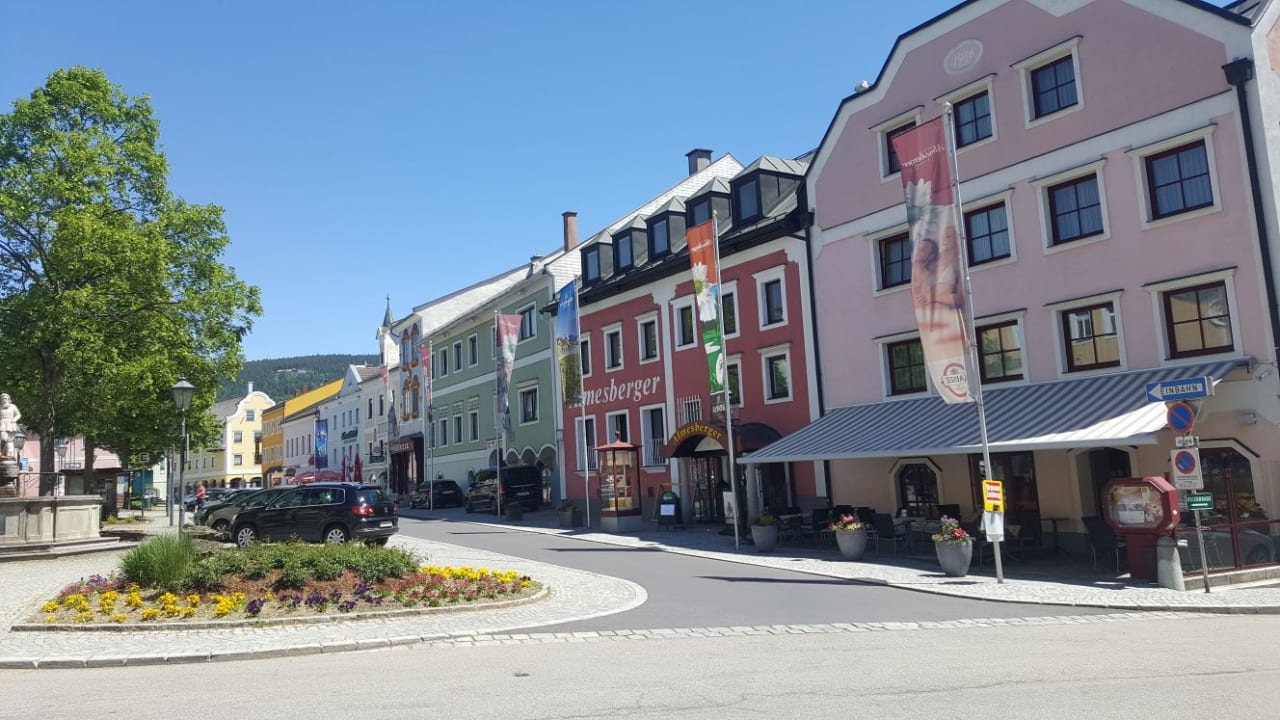 Außenansicht Hotel Almesberger