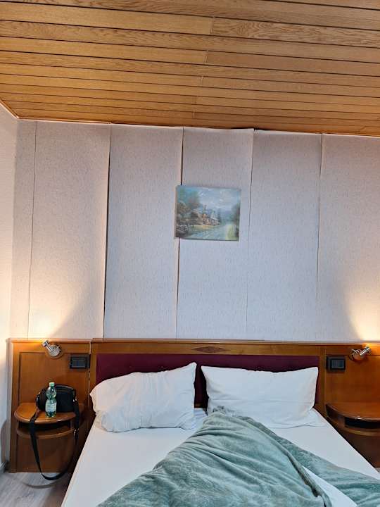 Zimmer SN Hotel and Restaurant