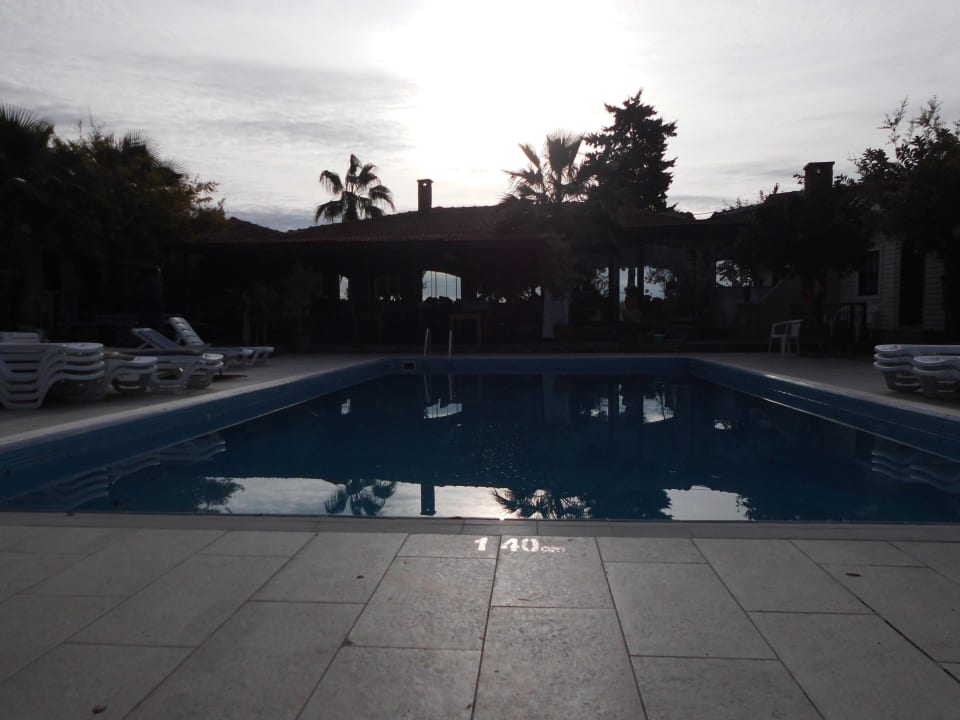 Leda Beach Side 11/2014 Leda Beach Hotel