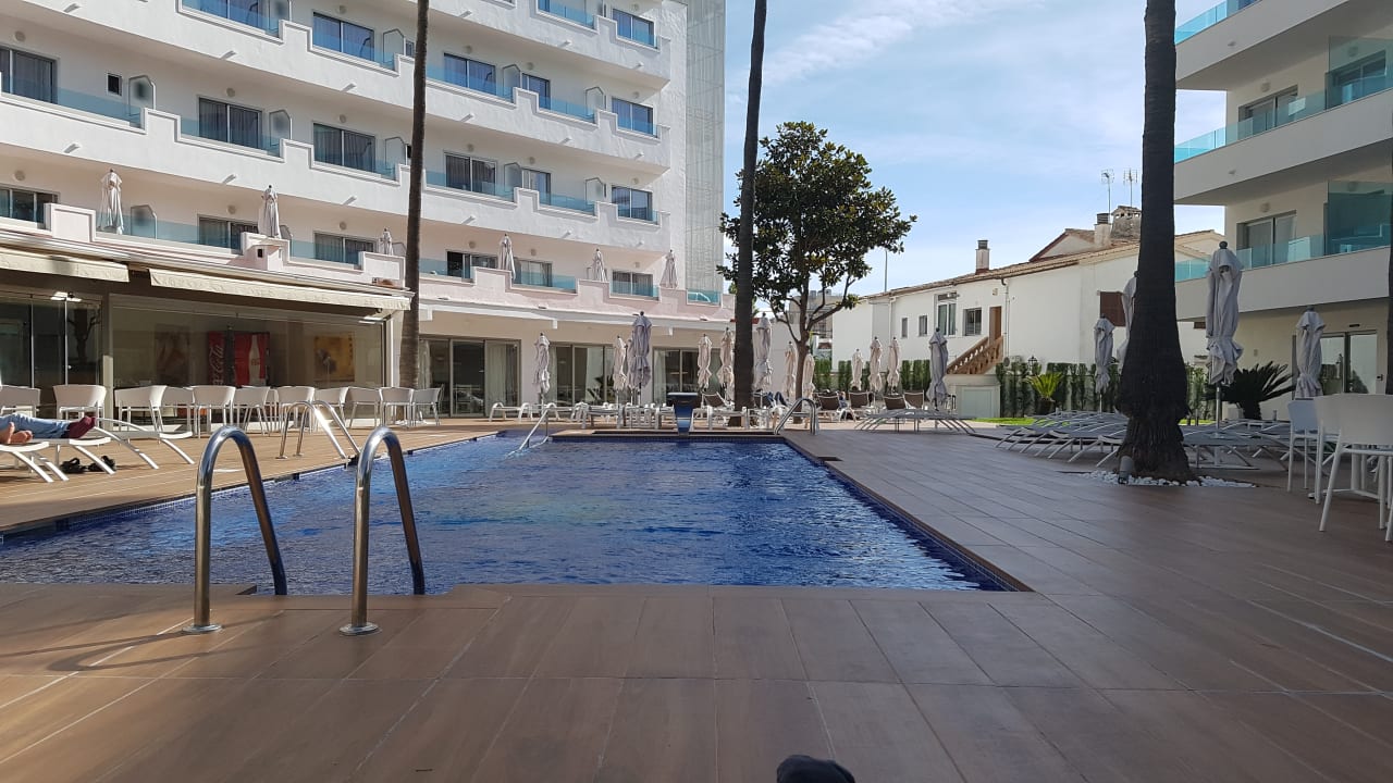 Pool Hotel Metropolitan Playa