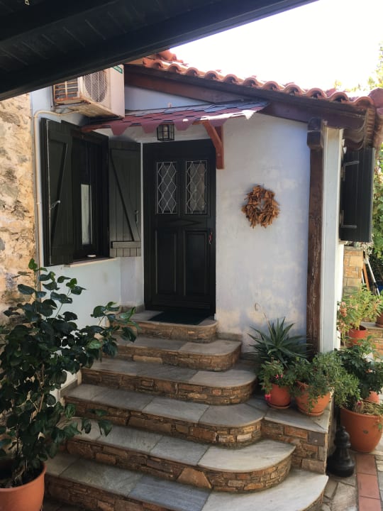 Außenansicht Anesis Hotel