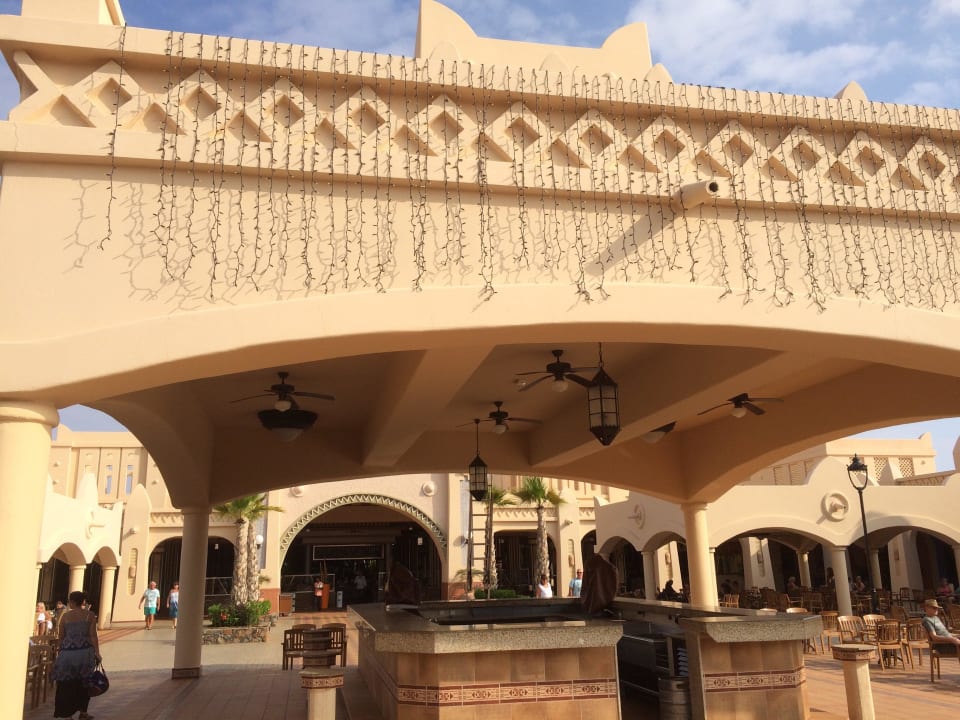 Bar im Innenhof Hotel Riu Touareg